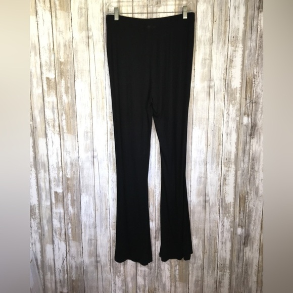 Schitts Creek Black Wide Leg Pants - Picture 2 of 5